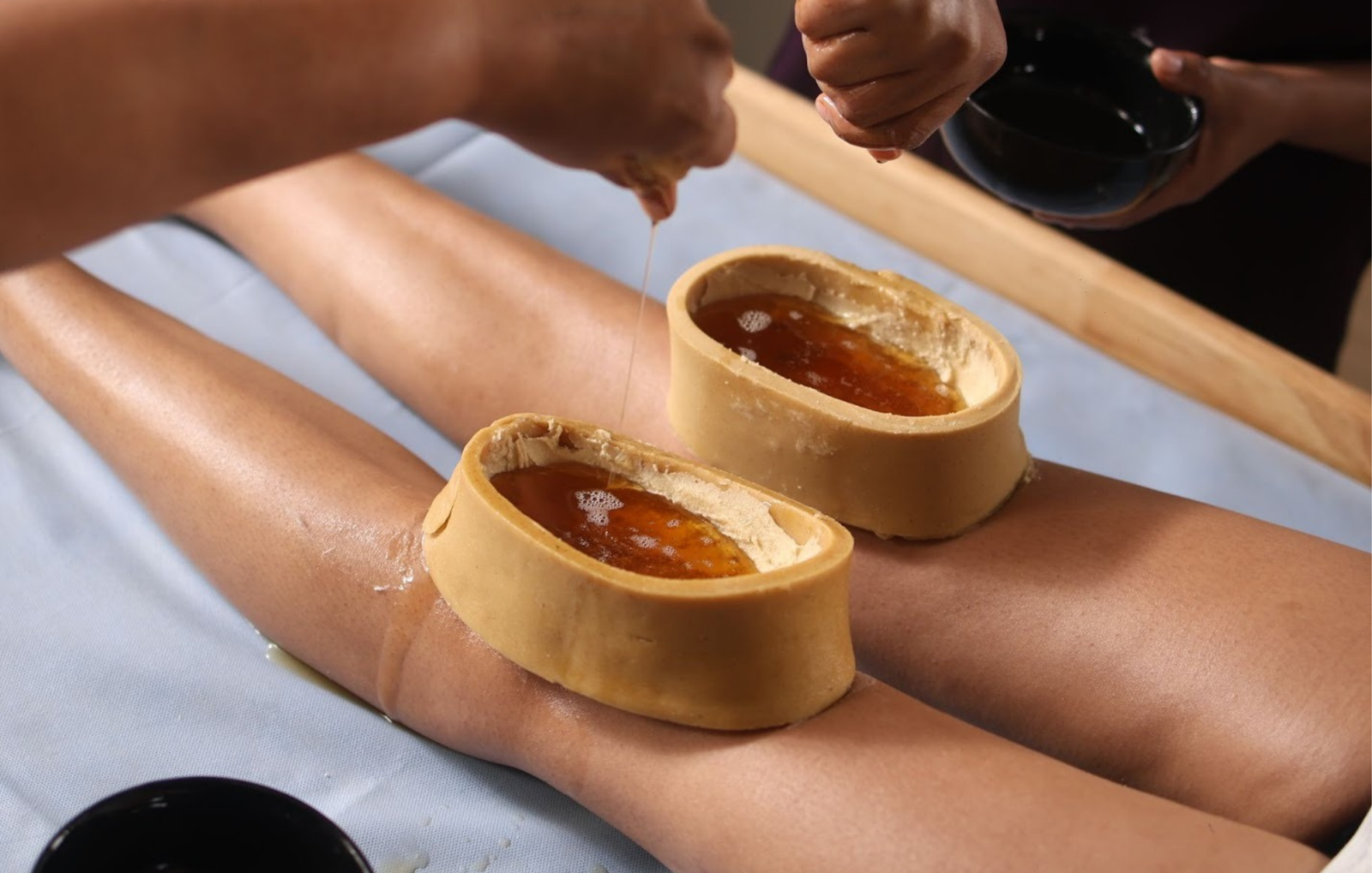 Janu Basti Ayurvedic knee oil treatment — traditional Joint Pain Ayurveda therapy with medicated oil