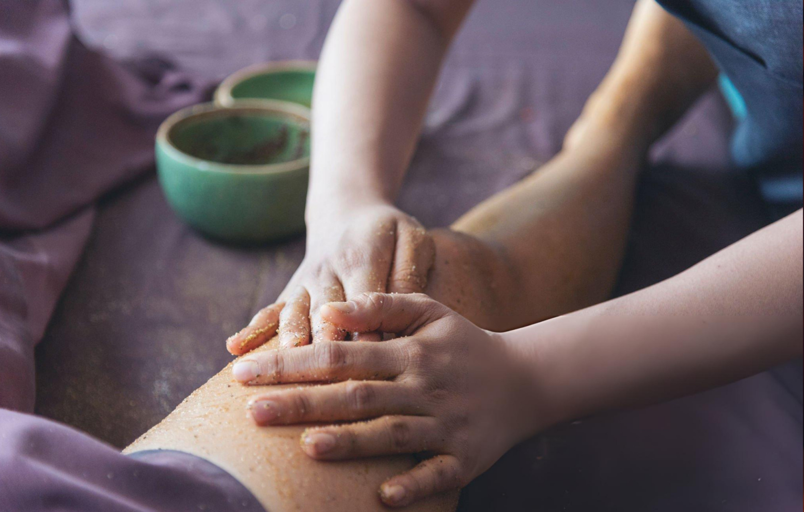 Ayurvedic herbal powder knee massage Udvartana for Joint Pain Ayurveda relief