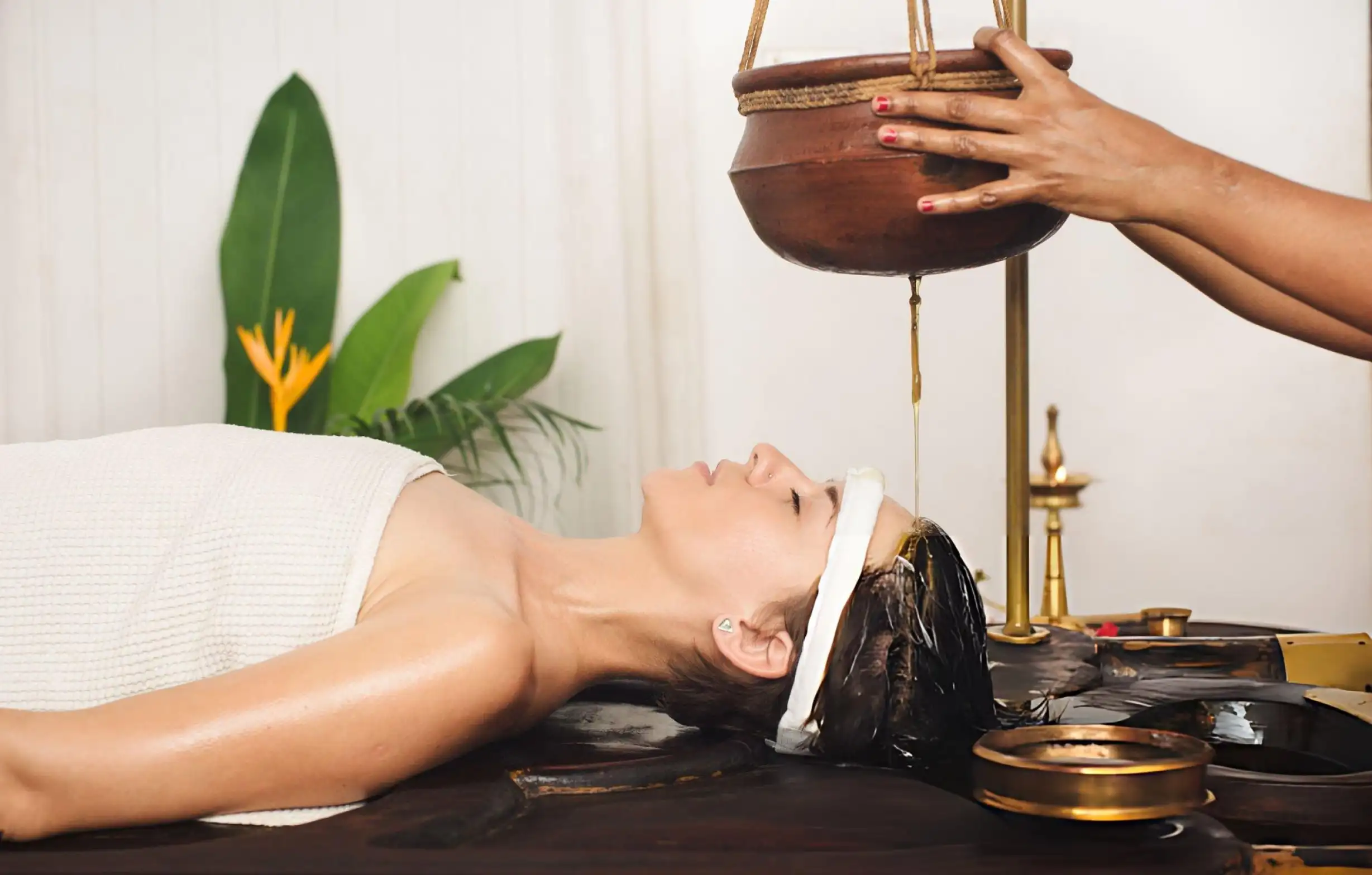 Ayurveda Treatment for Menopause with Shirodhara for Hormonal Balance